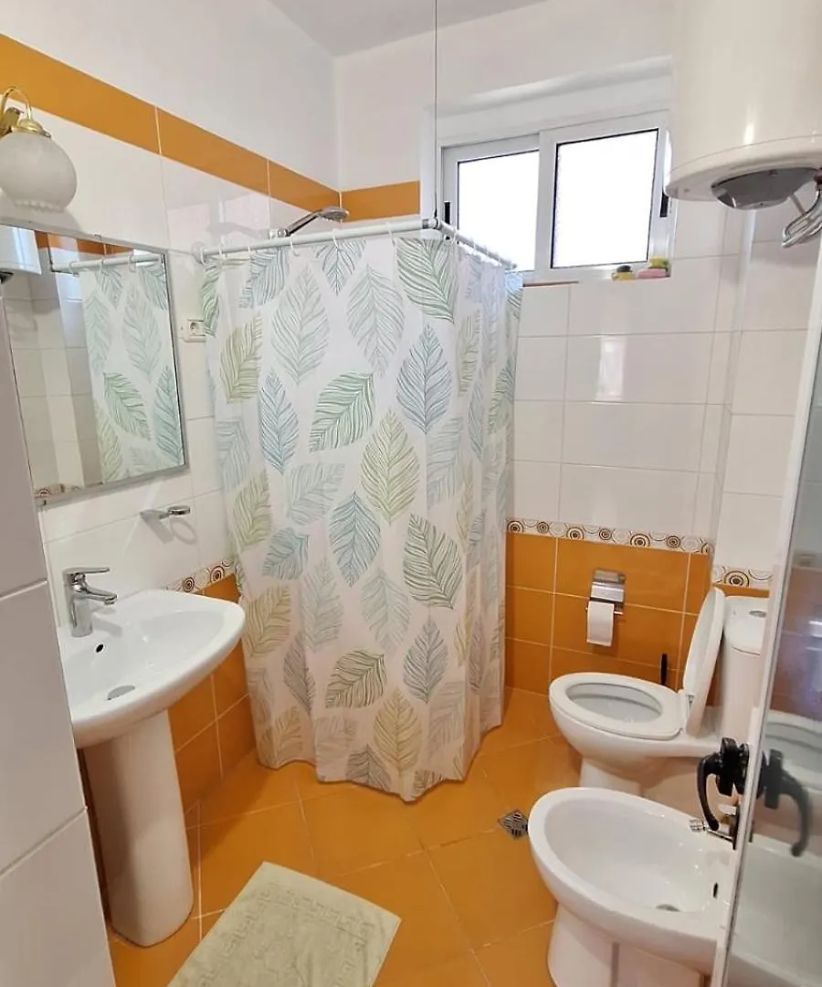Cozyflat In The Middle Of Tirana Apartment